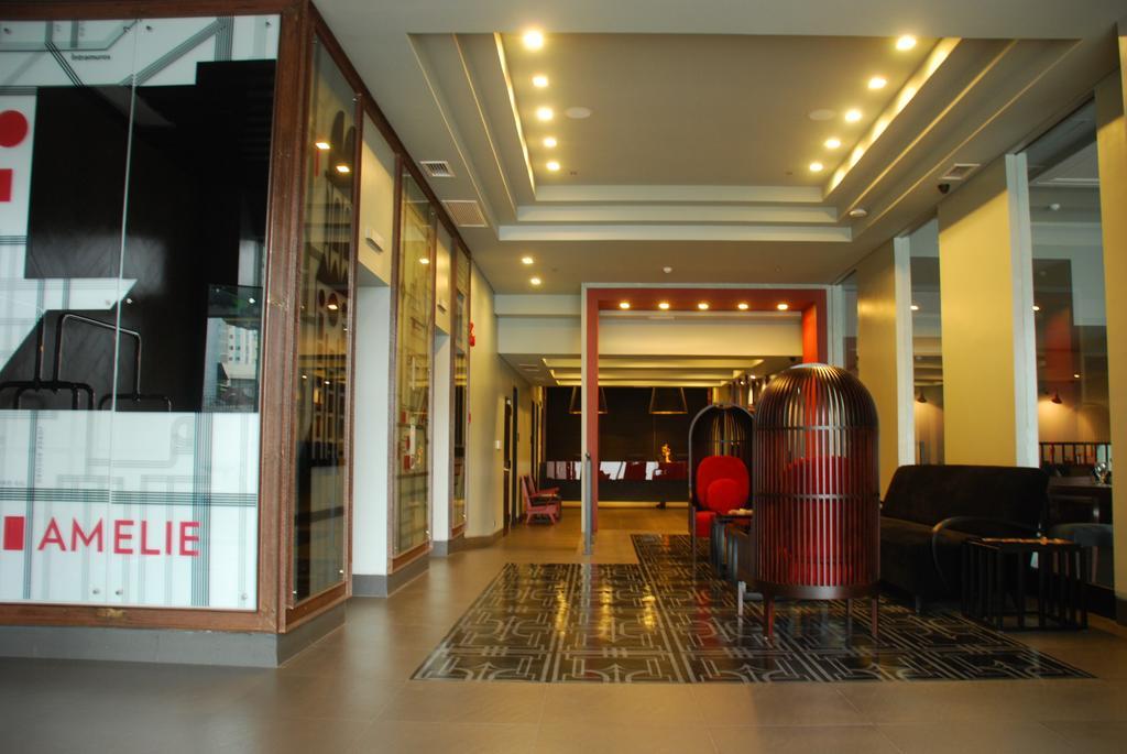 Amelie Hotel Манила Экстерьер фото
