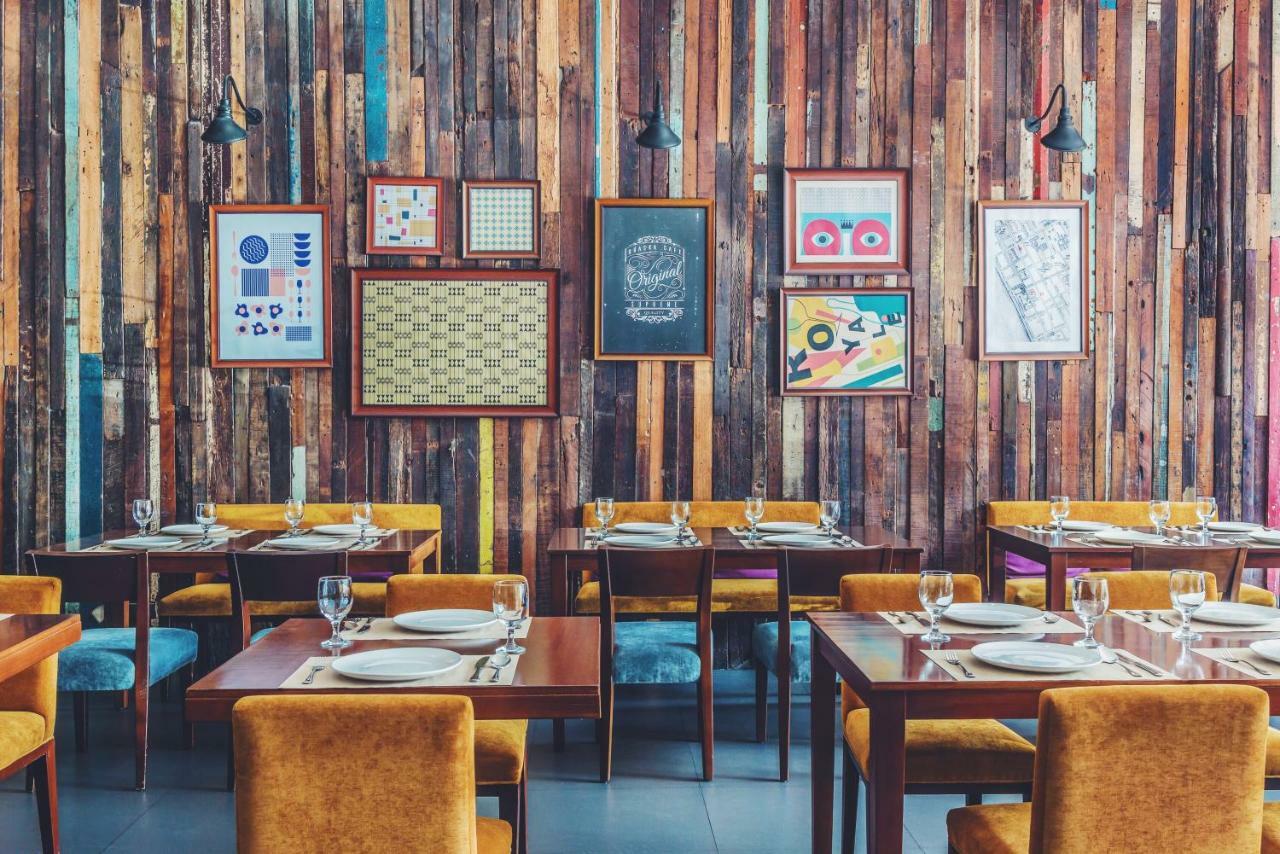 Amelie Hotel Манила Экстерьер фото